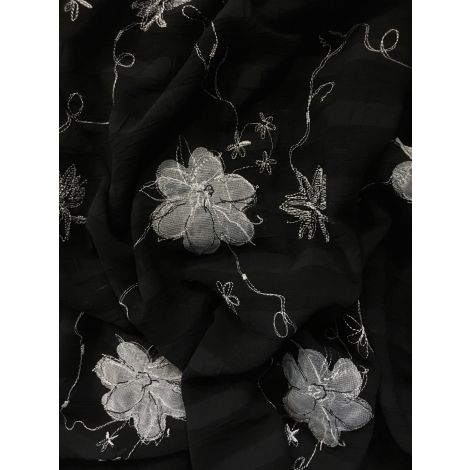 Шифон жатка с вышивкой (белые цветы на черном)